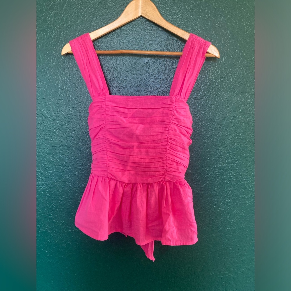 Entro 💕 Pink Sleeveless Ruched Top 💕 size M 💕
